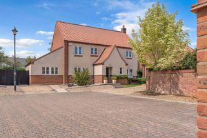 Photo 21- click for photo gallery